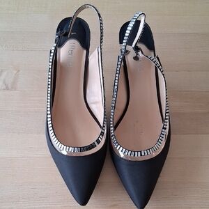 Chic Black Slingback Heels